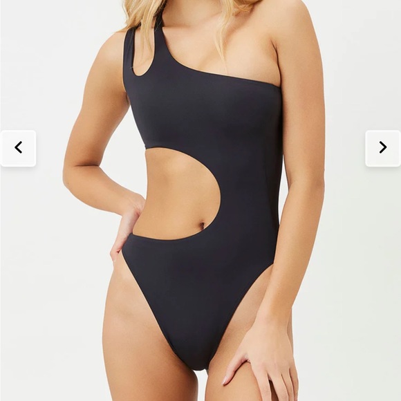 Frankie’s Bikinis Makie One Piece White Swimsuit - Picture 6 of 7